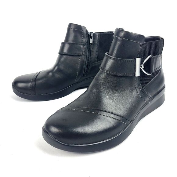 Clarks Women's Ellowyn Strap Leather Ankle Boot Black Size 5.5M